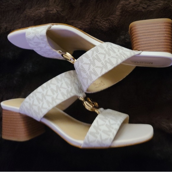 MICHAEL KORS SHOES - Picture 5 of 5